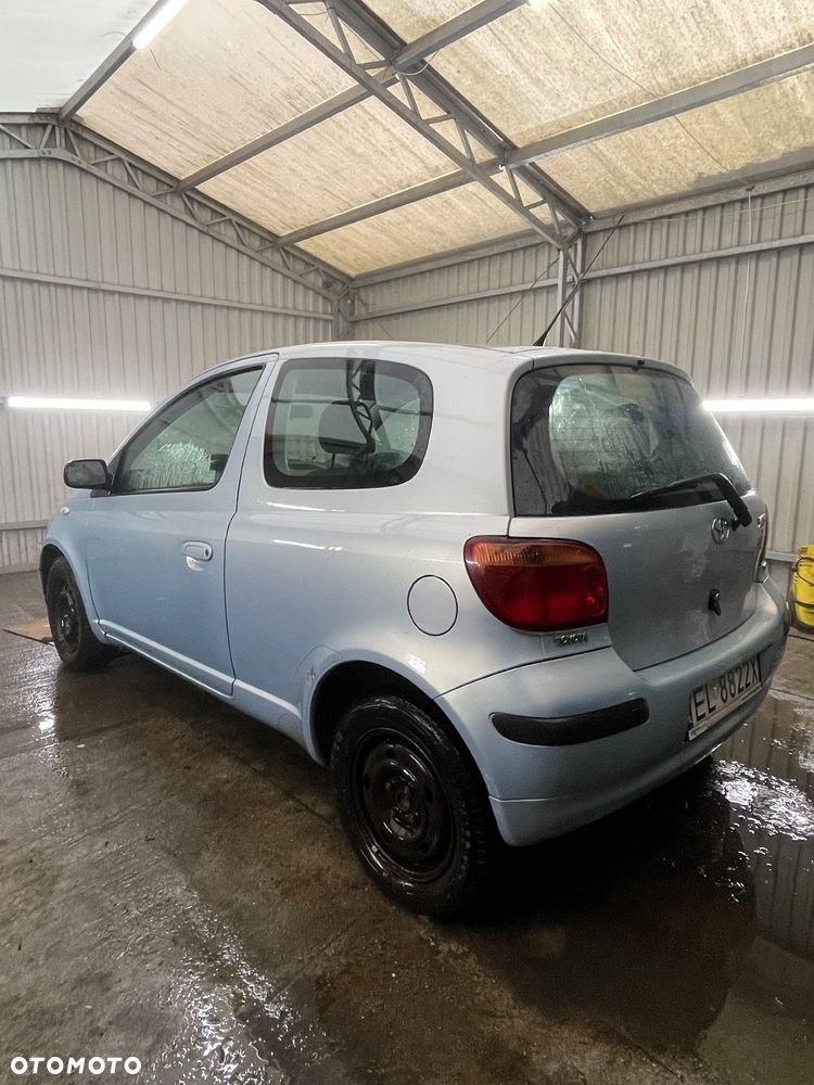 Toyota Yaris 1.0 Terra MM - 4