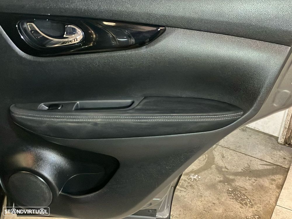 Nissan Qashqai 1.2 DIG-T Acenta Connect - 24