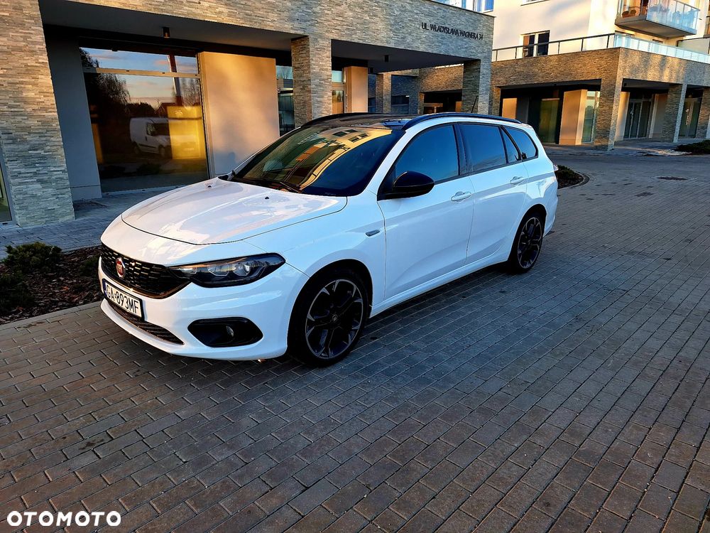 Fiat Tipo 1.4 T-Jet S-Design - 1