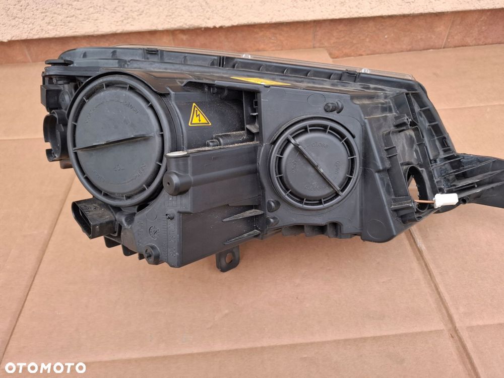 lampa przednia skoda yeti 5l lift xenon oryginał - 7