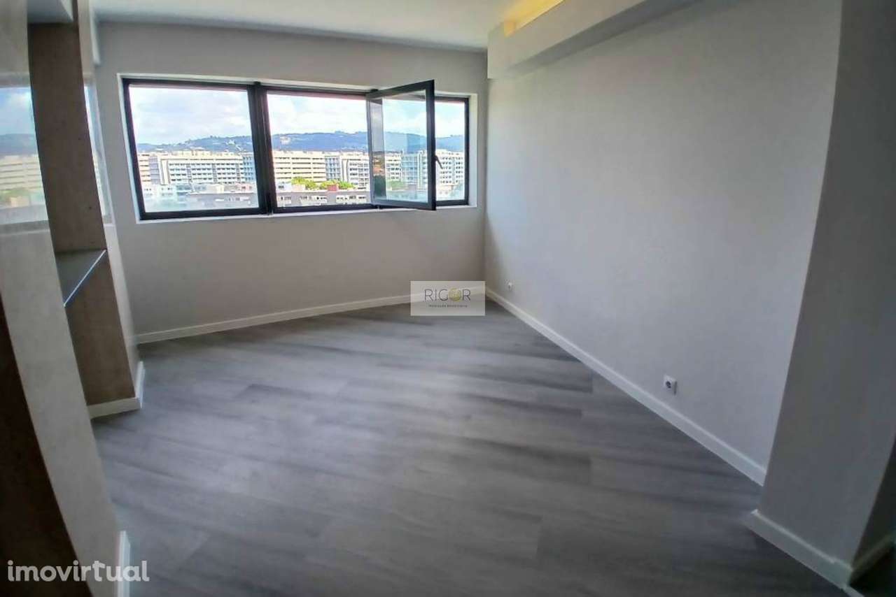 Apartamento T4 remodelado com garagem em Braga - Grande imagem: 5/25