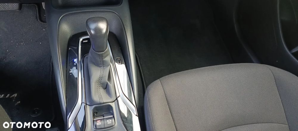 Toyota Corolla - 10
