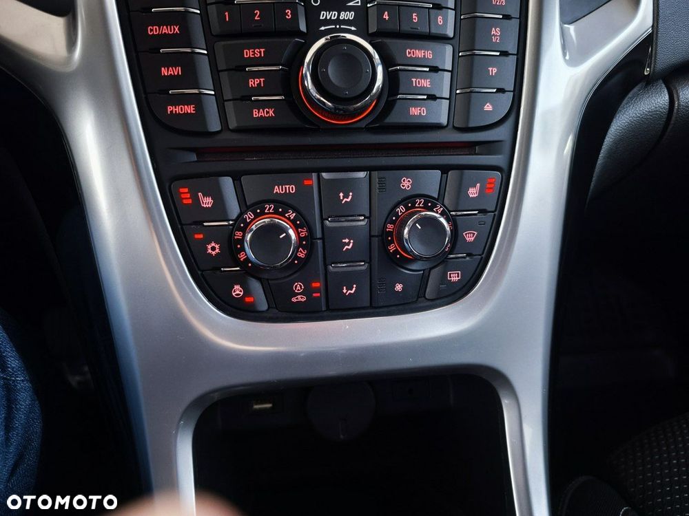Opel Astra IV 1.6 T Cosmo - 31