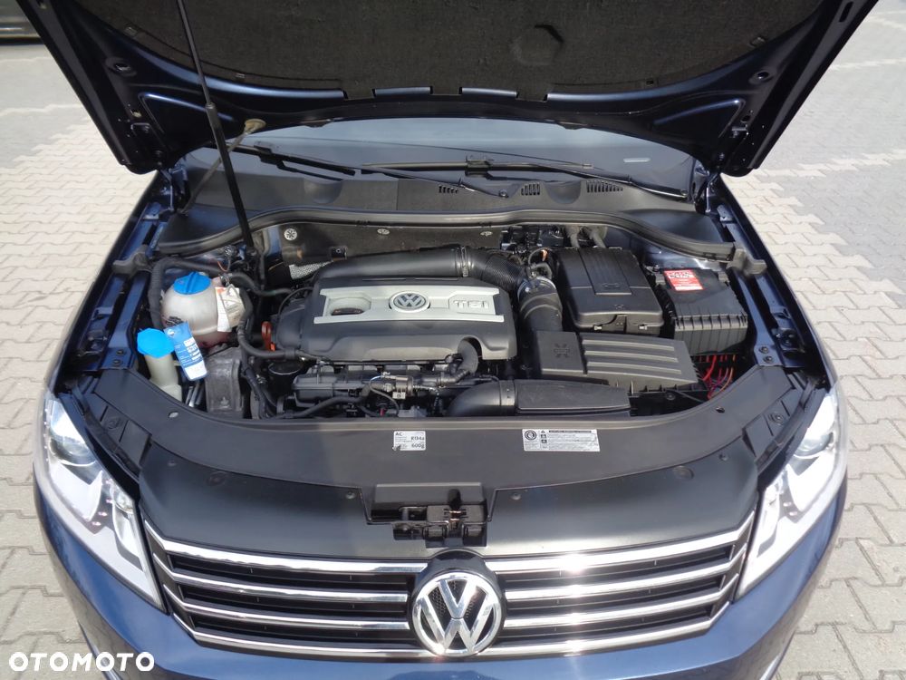 Volkswagen Passat 1.8 TSI Highline - 20
