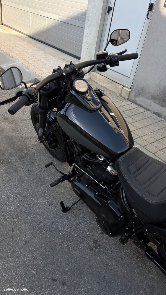 Harley-Davidson FX FAT BOB 114 - 12