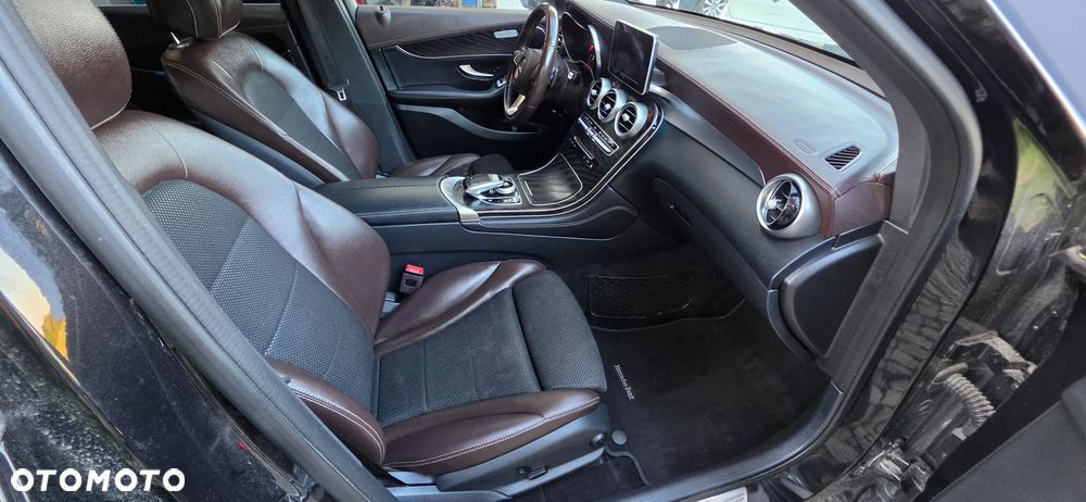 Mercedes-Benz GLC - 15