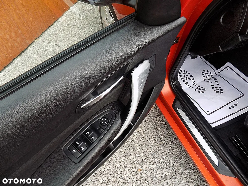 BMW Seria 1 116d EfficientDynamics Sport Line - 9