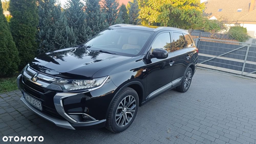 Mitsubishi Outlander 2016 photo 2