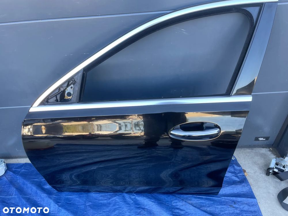MERCEDES W206 MERCEDES-BENZ drzwi lewy przód kombi kolor 197