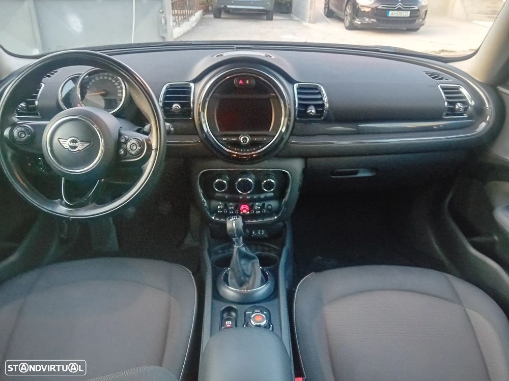 MINI Clubman One D Blackyard - 17