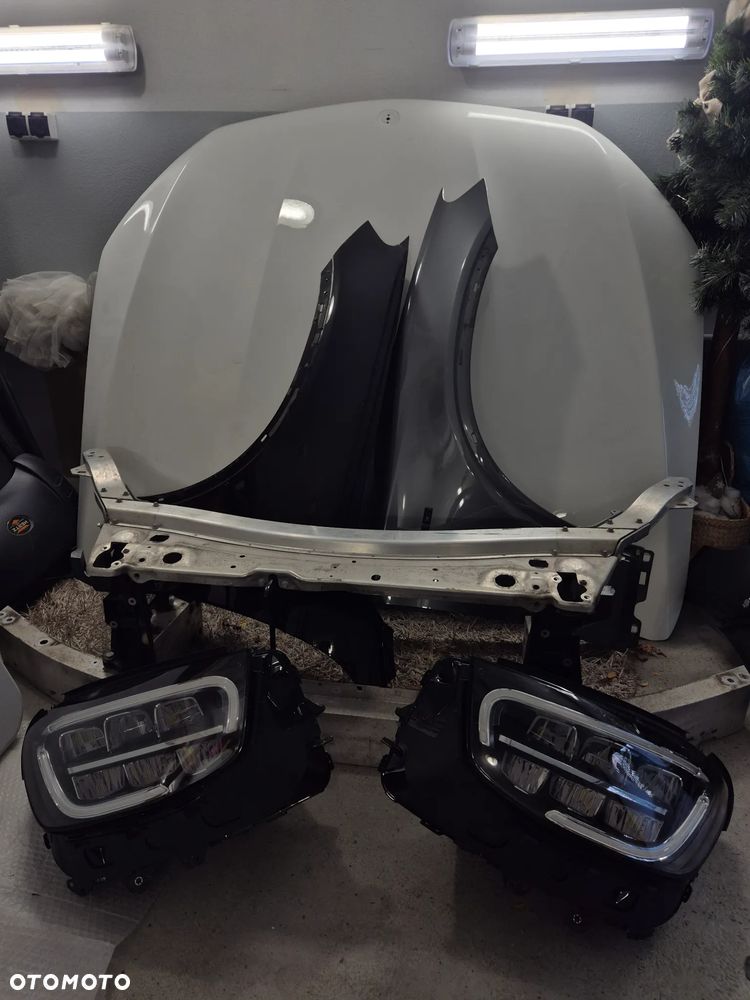 Mercedes-Benz GLC - 25