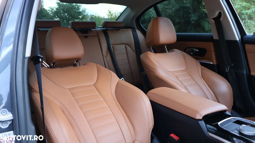 BMW Seria 3 320d Aut. Sport Line - 13
