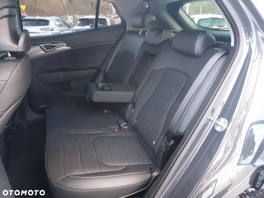Kia Sportage 1.6 T-GDI HEV Business Line 4WD - 16