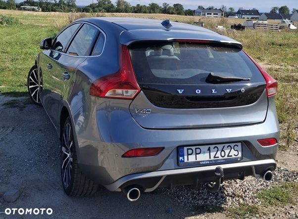 Volvo V40 D2 Drive-E R-Design Kinetic - 4