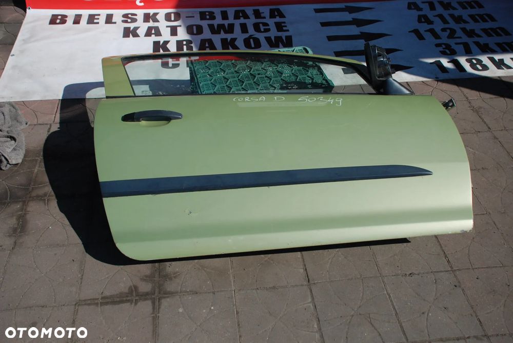 opel corsa D drzwi nr 50349 WYSYŁKA - 2