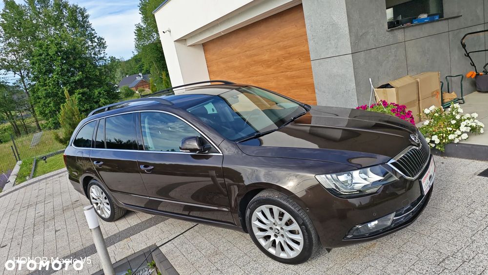 Skoda Superb 2.0 TDI Elegance DSG - 1