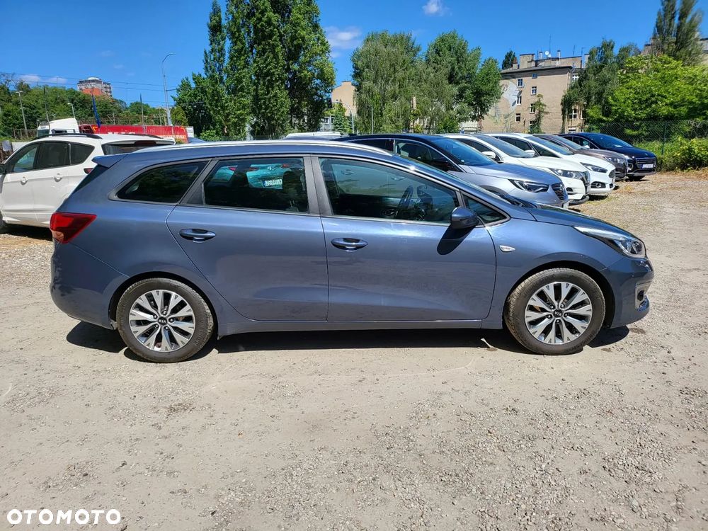 Kia Ceed - 7