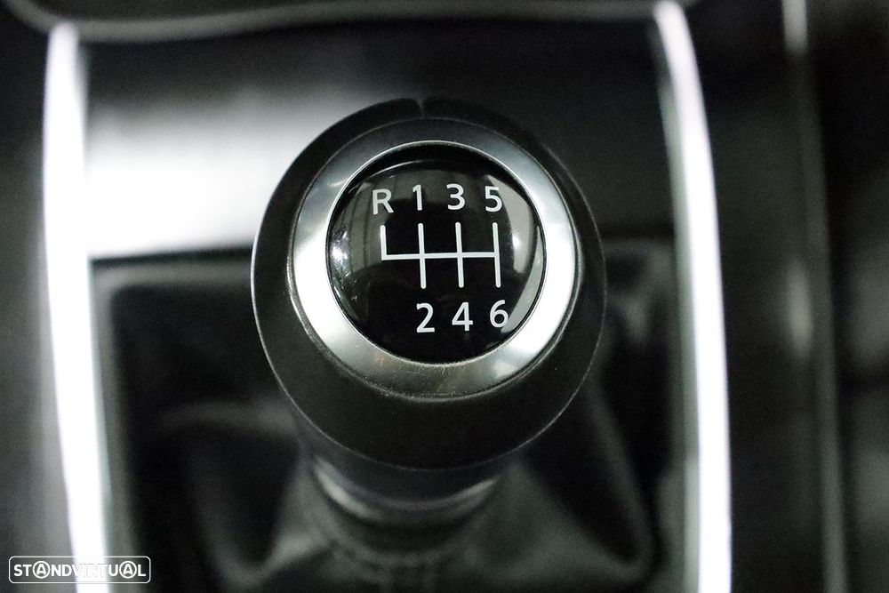 Nissan Qashqai 1.3 DIG-T N-Connecta - 14