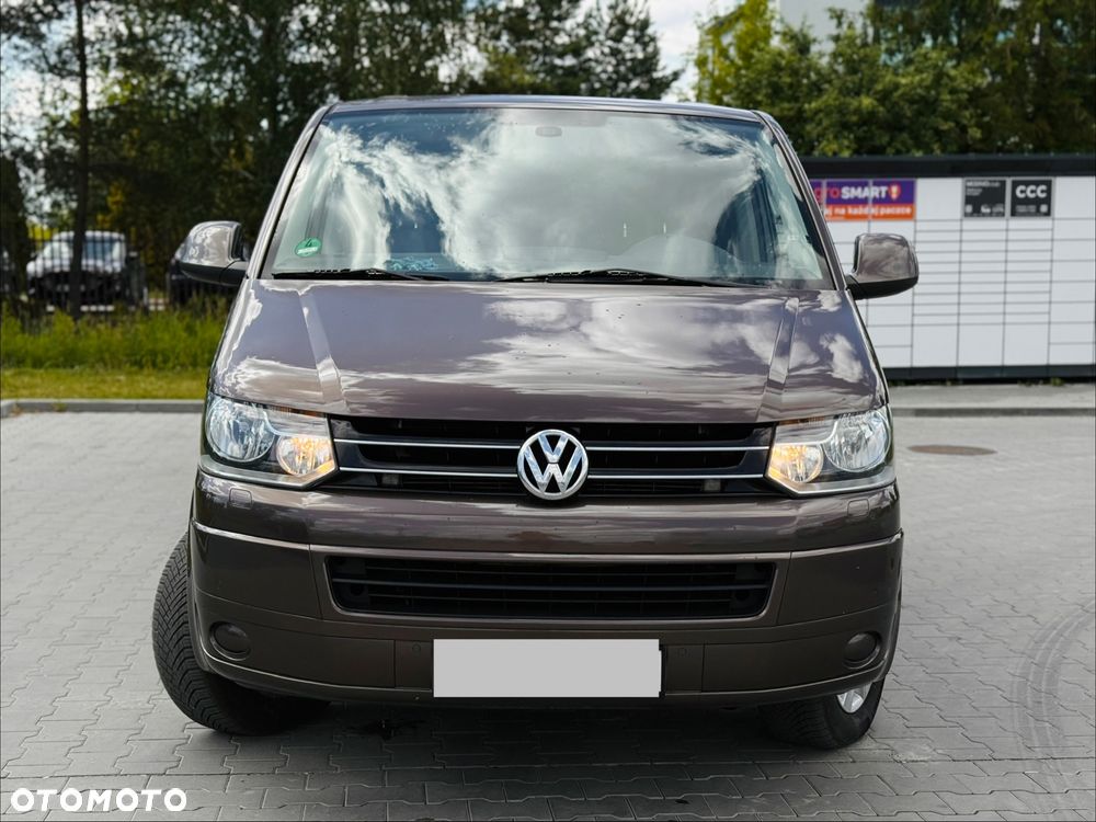 Volkswagen Multivan - 2