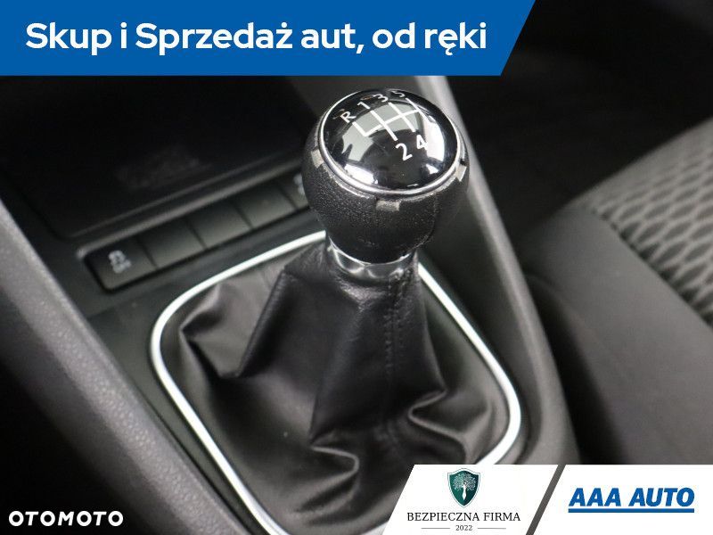 Volkswagen Golf - 15