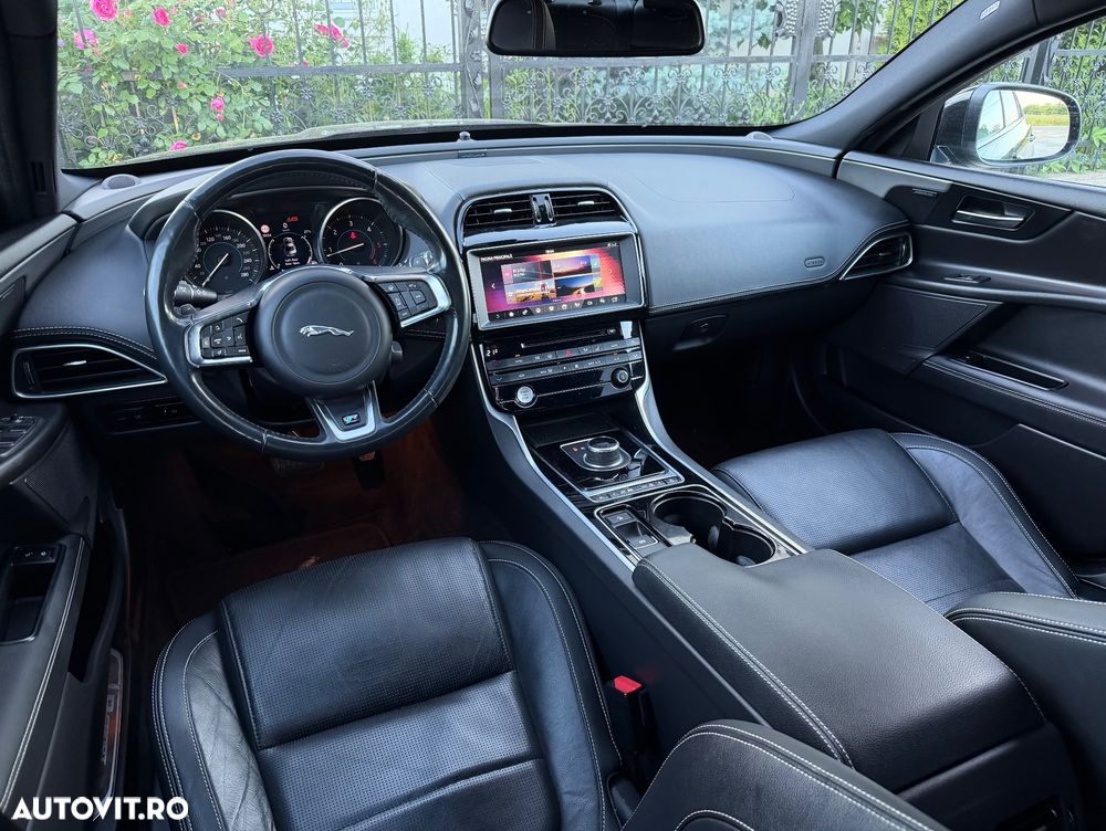Jaguar XE 20d Aut. R-Sport - 8