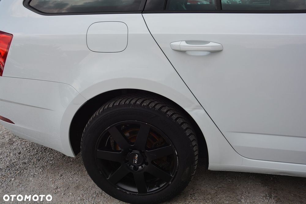 Skoda Octavia 2.0 TDI 4x4 DSG Ambition - 9