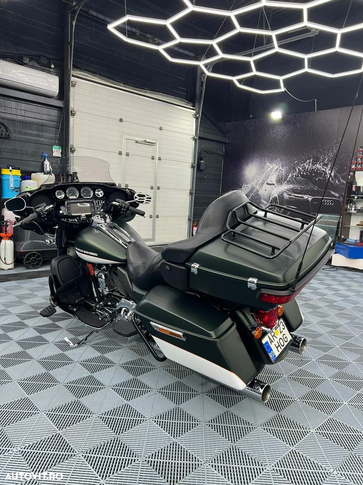 Harley-Davidson Electra Glide Ultra Limited - 11
