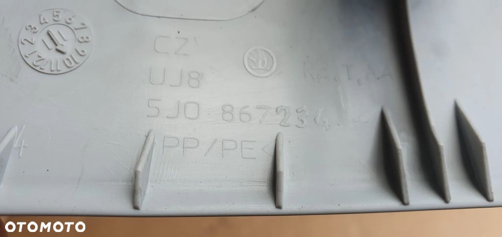 Osłona słupka prawy przód przednia prawa Skoda Roomster 5J0867234 - 7