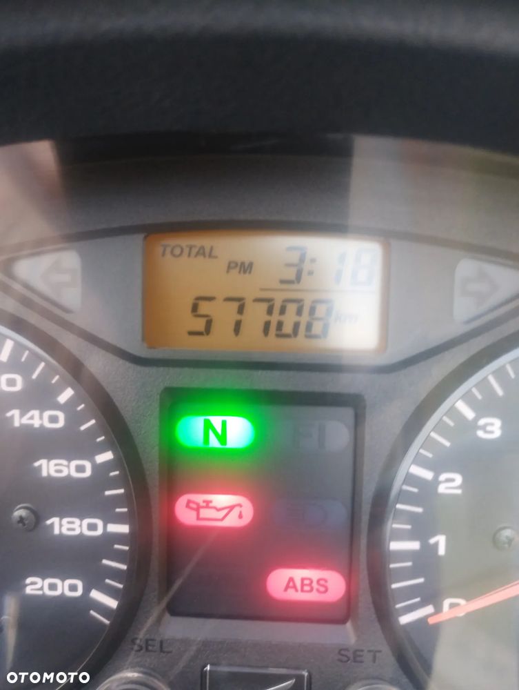 Honda Deauville - 13