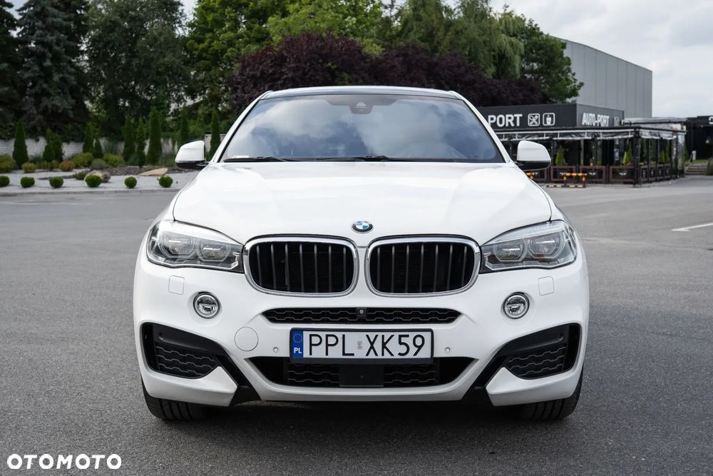 BMW X6 xDrive50i M Sport - 4