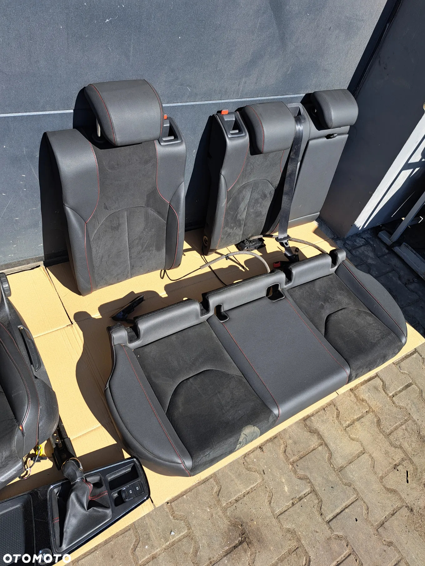 Seat Leon III lift kombi fotele fr komplet kanapa fotel kierowcy pasażera alcantara czerwona nitka - 7