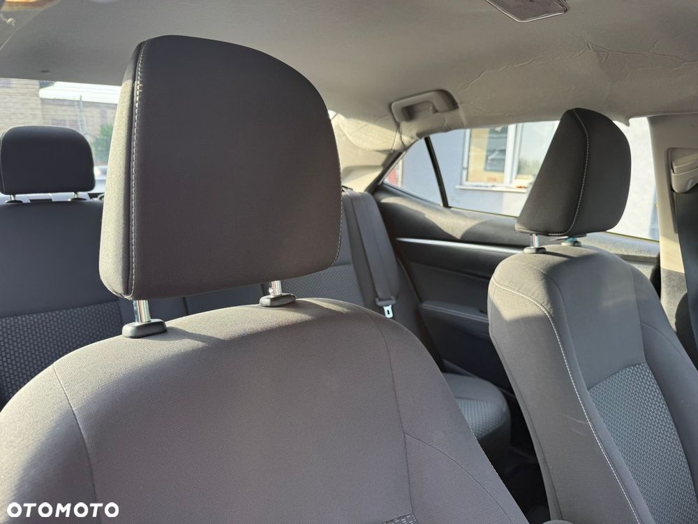 Toyota Corolla 1.6 Active - 23