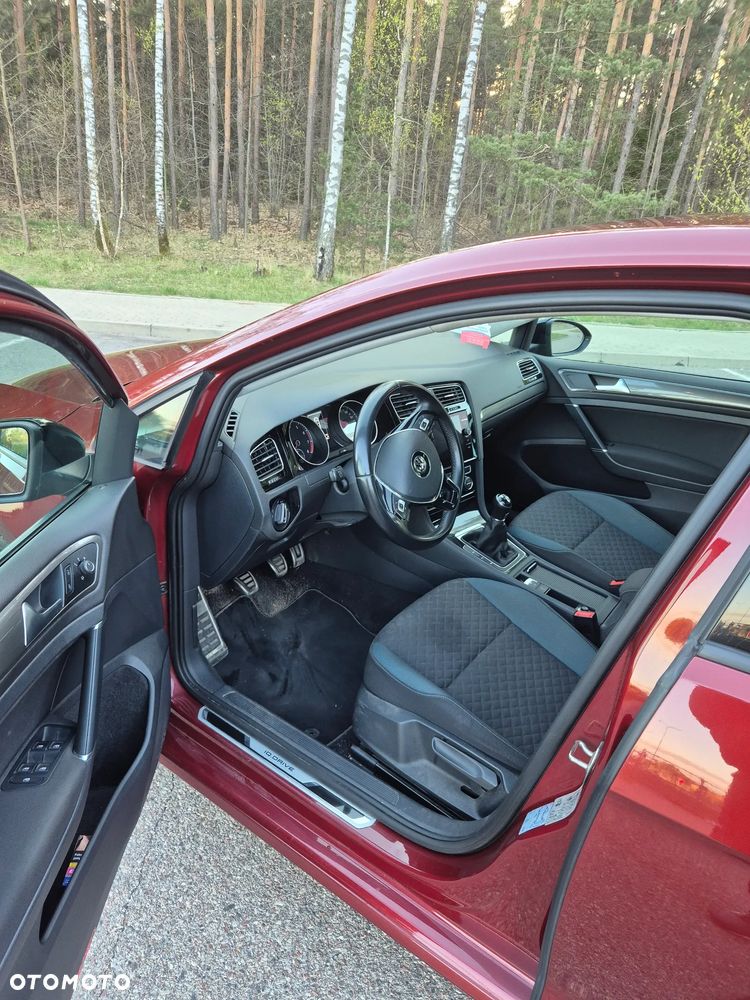 Volkswagen Golf 1.0 TSI IQ Drive - 9
