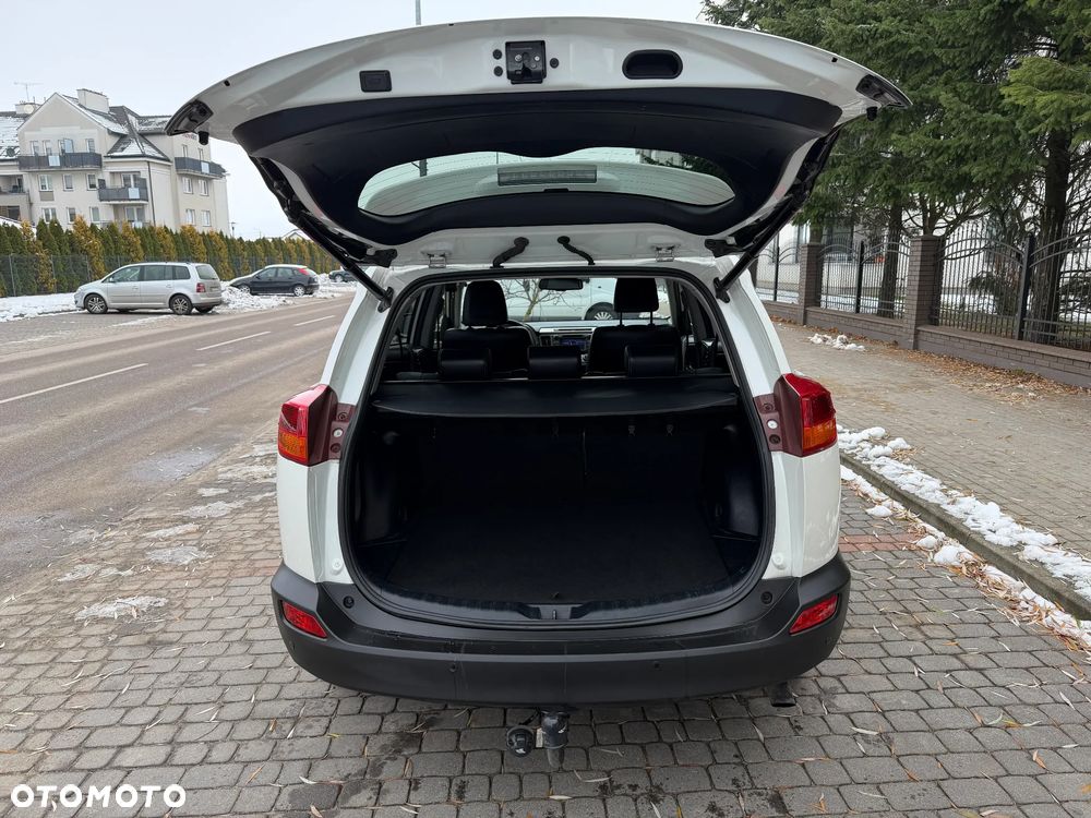 Toyota RAV4 2.2 D-4D Prestige - 24