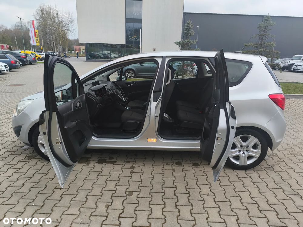 Opel Meriva - 21
