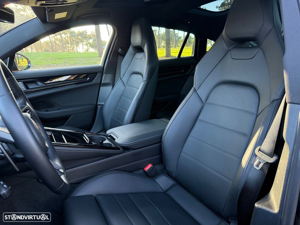 Porsche Panamera 4 E-Hybrid - 13