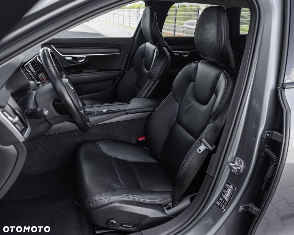 Volvo V90 Cross Country D4 AWD Geartronic Pro - 16