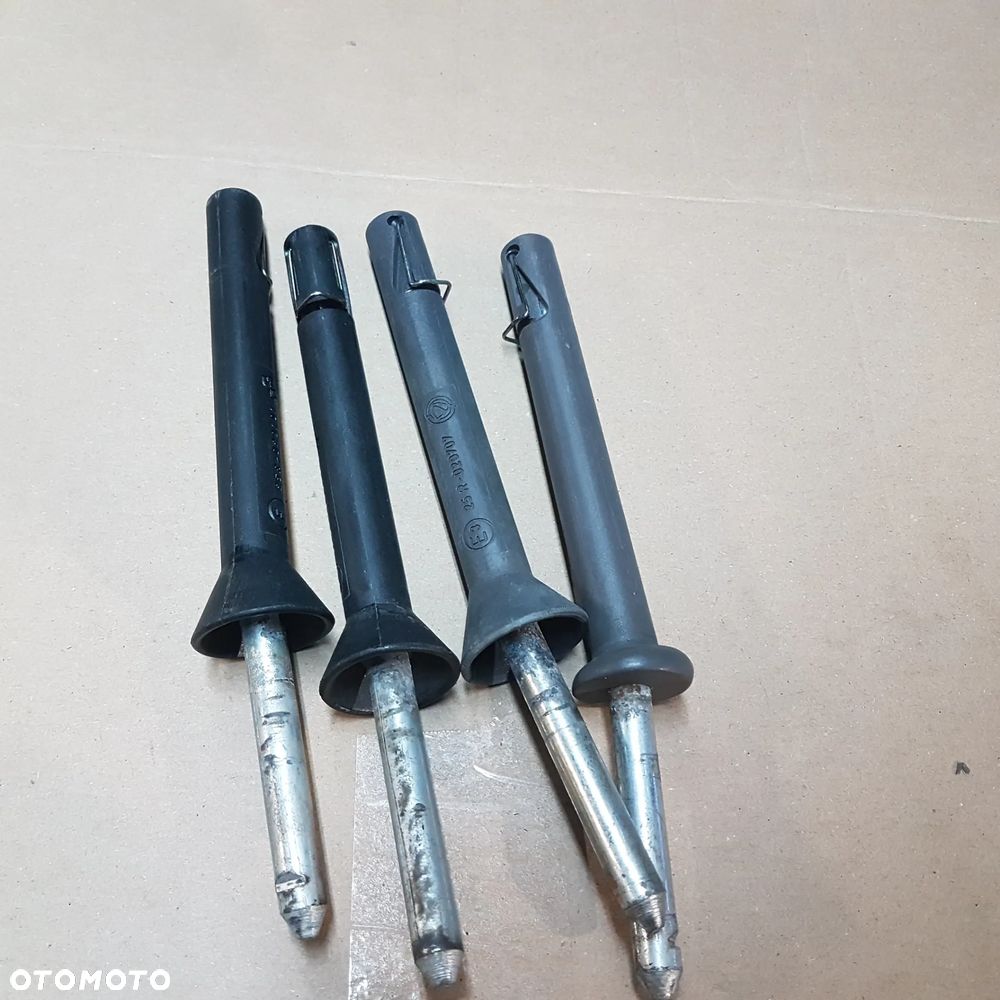 zagłówek zagłowek regulacja oś regulacji wysokości przód przednie fiat 126p 126 p maluch - 18