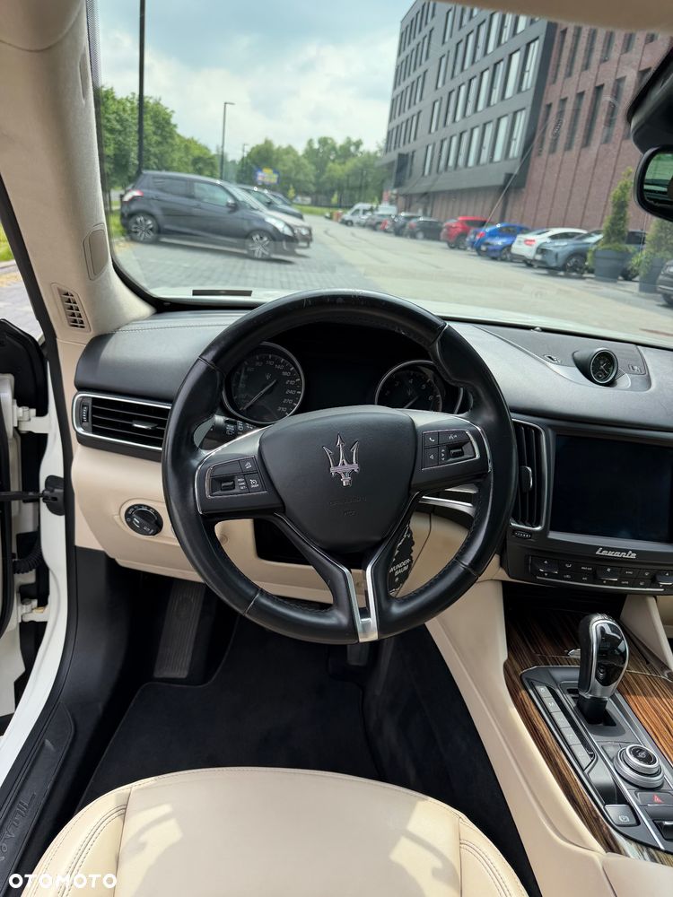 Maserati Levante S Q4 - 16
