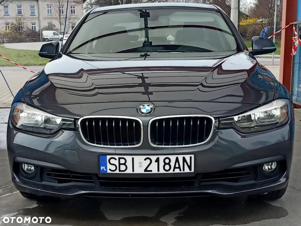 BMW Seria 3 320i xDrive Edition M Sport Shadow - 2