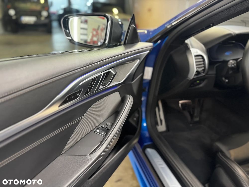 BMW Seria 8 M850i xDrive - 9