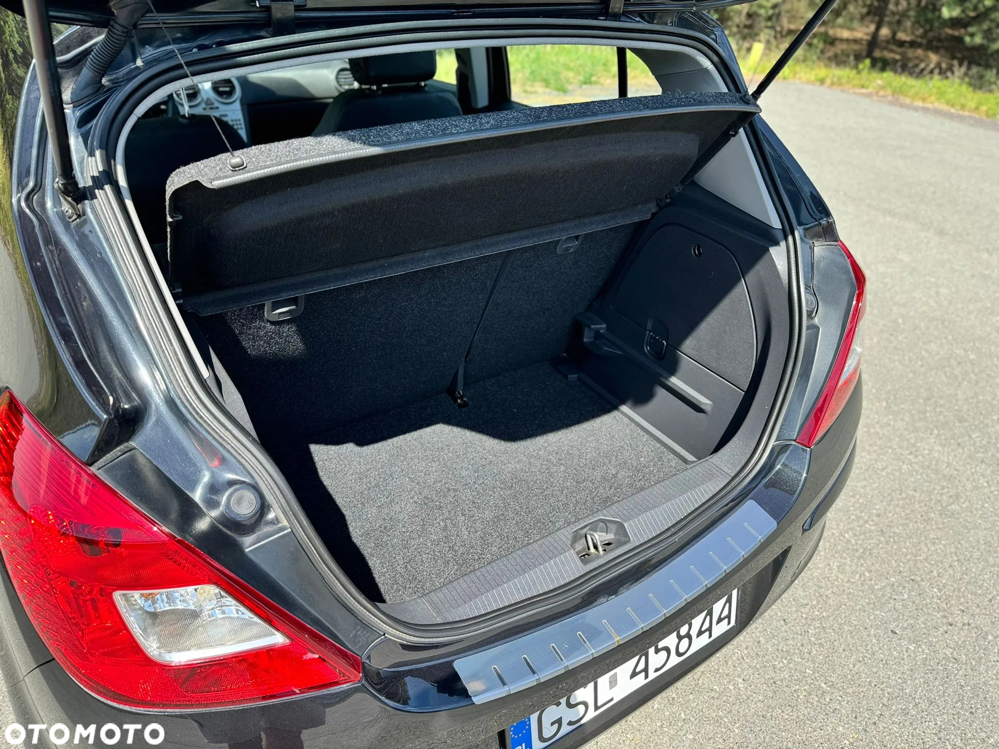 Opel Corsa 1.4 16V Edition 150 - 21