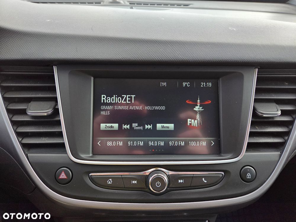Opel Crossland X - 13