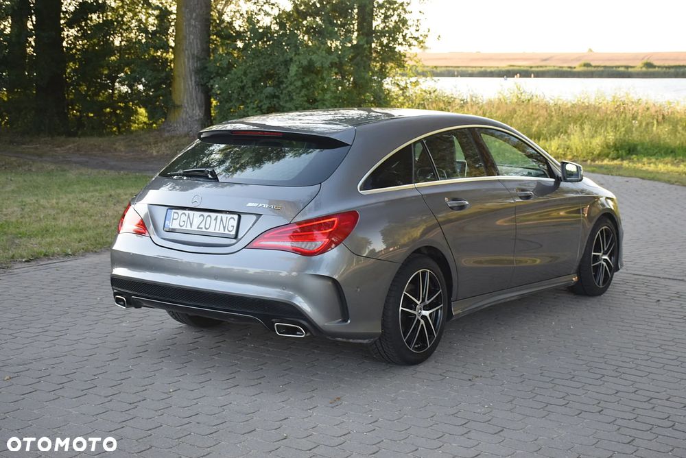 Mercedes-Benz CLA 200 7G-DCT UrbanStyle Edition - 4