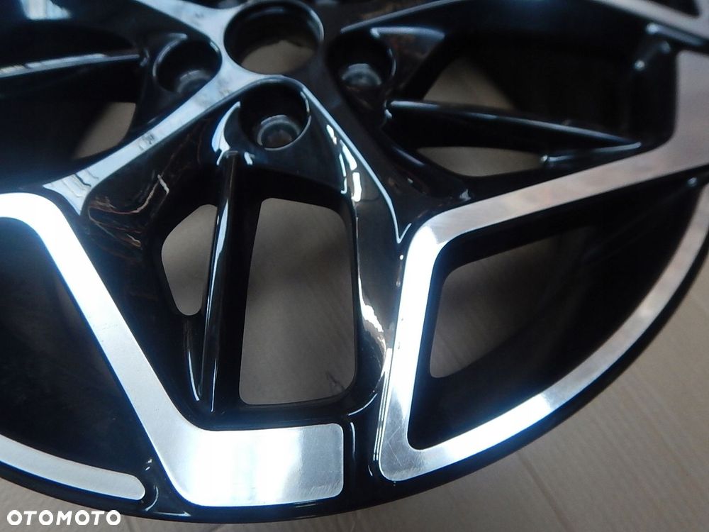 felga aluminiowa ford kuga mk3 r19" 7.5j 5x108 et50 pv4c-1007-h2a - 6