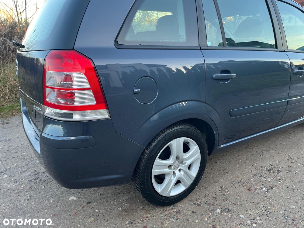 Opel Zafira 1.6 - 13