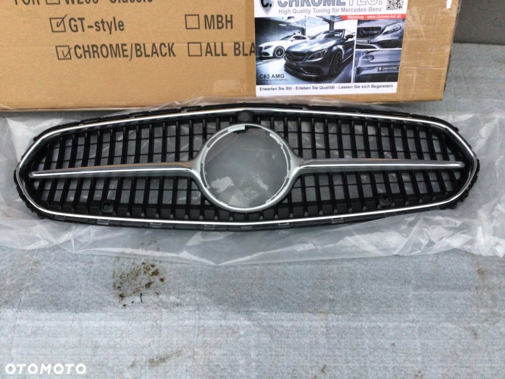 Grill Atrapa Mercedes C-klasa 206 pod kamerę - 2