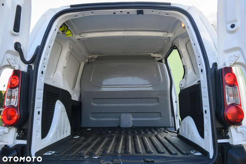 Peugeot Partner - 17