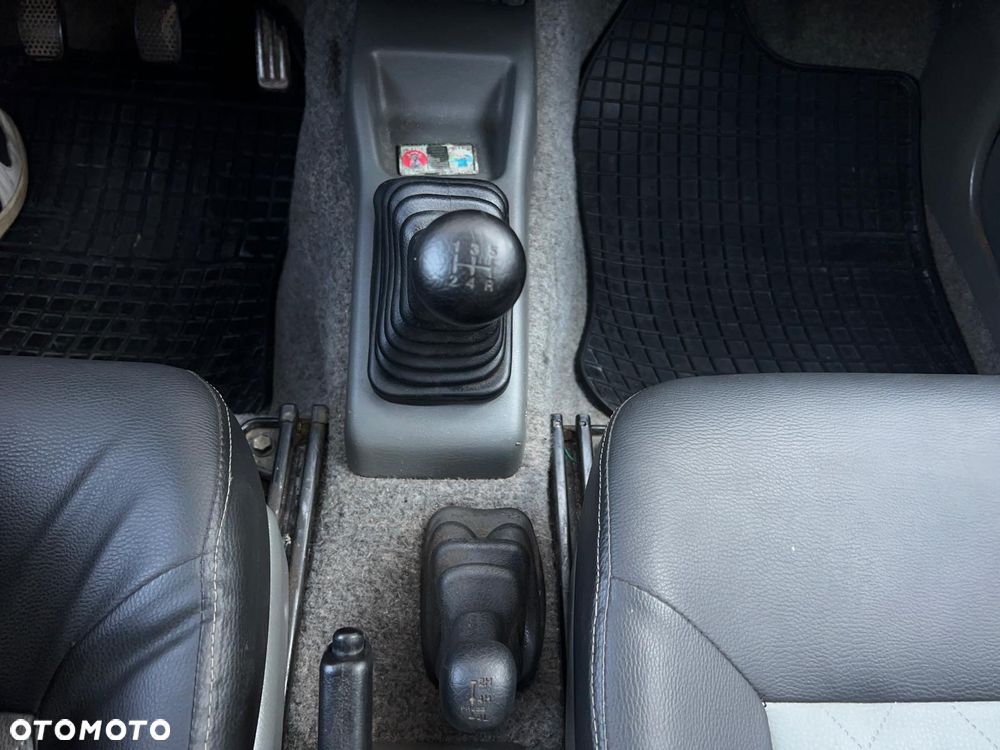 Suzuki Jimny 1.3 JLX - 6