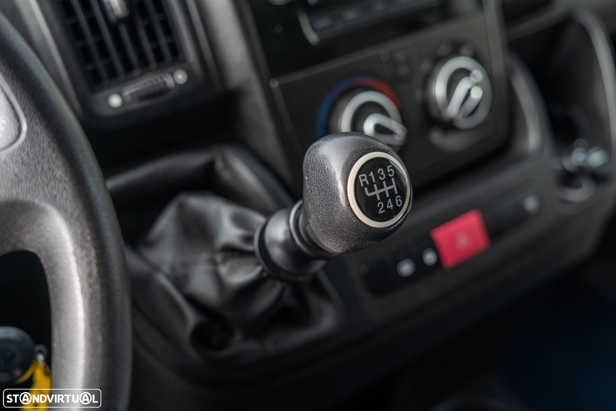 Citroën Jumper 2.0 BlueHDi 30 L2H1 Confort - 36